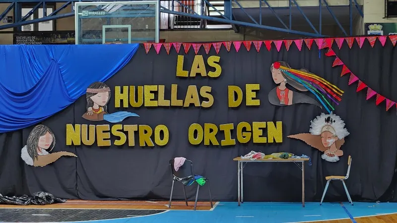 AGRUPACIÓN ARTÍSTICA ORÍGENES QUINCHAO, DE LA CIUDAD DE ACHAO REALIZÓ SU SEGUNDA GALA Imagen noticias Wapi Chilwe
