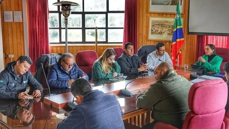 COMISIÓN CHILOÉ DEL CONSEJO REGIONAL SE REÚNE JUNTO A MUNICIPIO DE ANCUD Imagen noticias Wapi Chilwe
